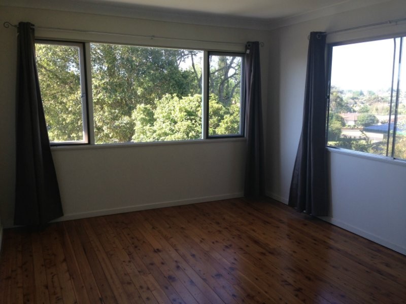 2 Macquarie Street, Centenary Heights QLD 4350