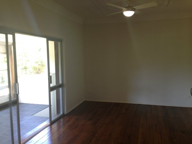 2 Macquarie Street, Centenary Heights QLD 4350