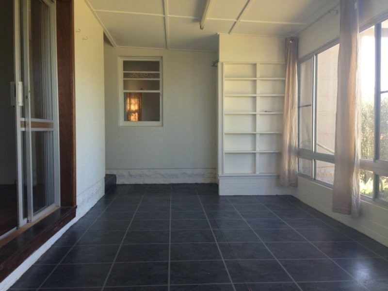 2 Macquarie Street, Centenary Heights QLD 4350