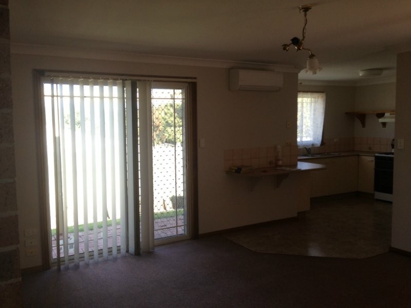1/43 Horrocks Crescent, Kearneys Spring QLD 4350
