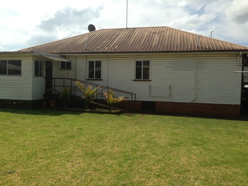 2 Hursley Road, Newtown QLD 4350