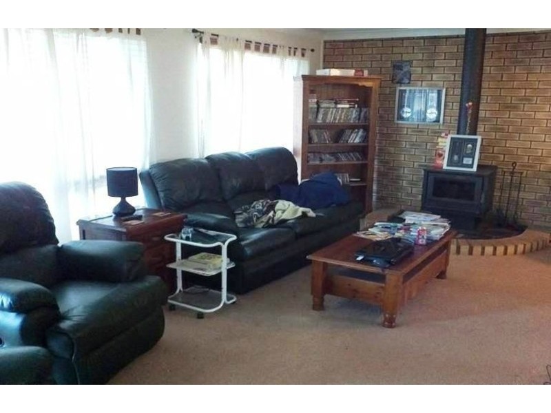 6 McQuade Court, Kearneys Spring QLD 4350