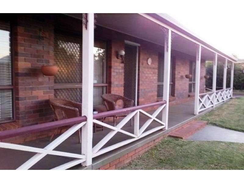 6 McQuade Court, Kearneys Spring QLD 4350