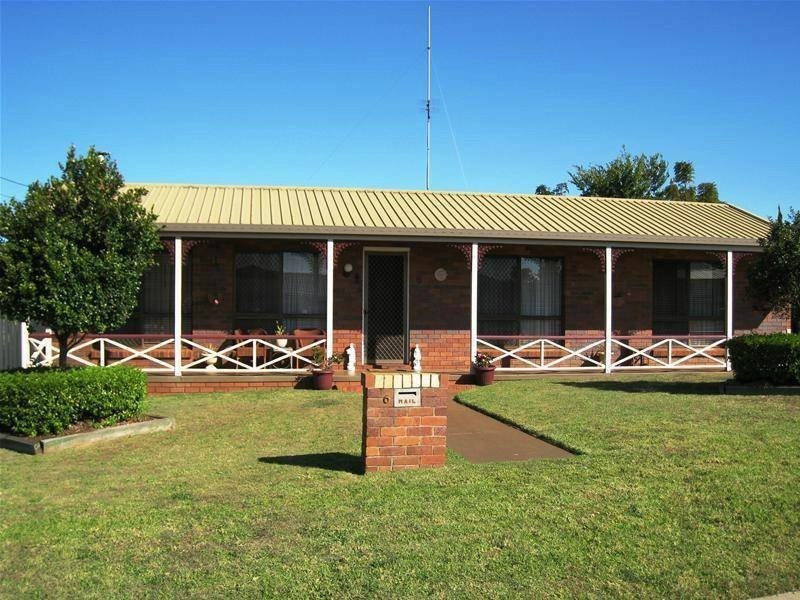6 McQuade Court, Kearneys Spring QLD 4350