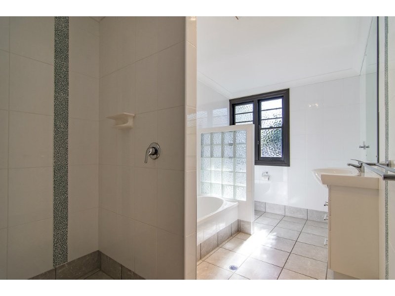 11 Anzac Avenue, Newtown QLD 4350