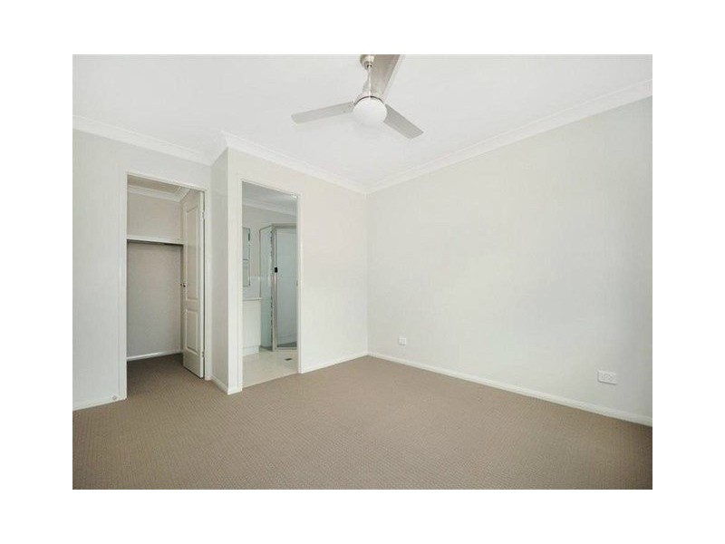 4/11 Hillside Street, Newtown QLD 4350