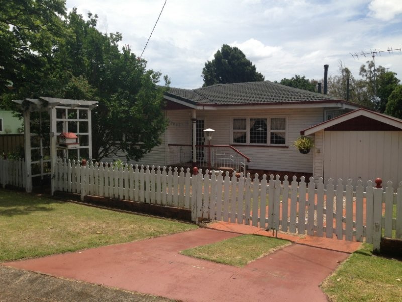 3 Percy Street, Newtown QLD 4350