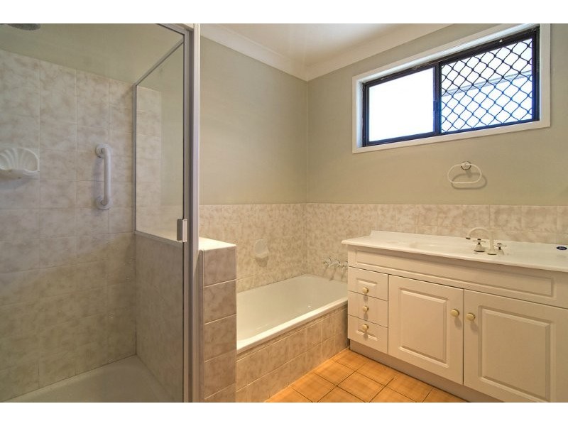 48 Cleary Street, Centenary Heights QLD 4350