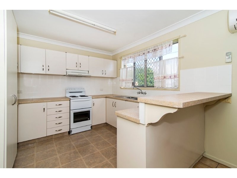 1/68 Hursley Road, Newtown QLD 4350