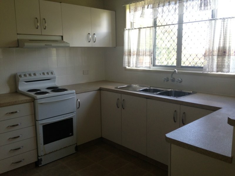 1/68 Hursley Road, Newtown QLD 4350