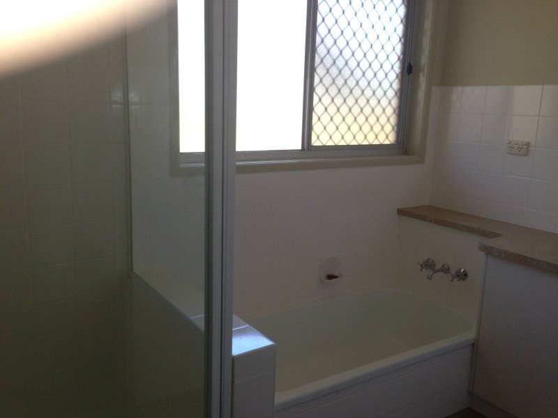 1/68 Hursley Road, Newtown QLD 4350