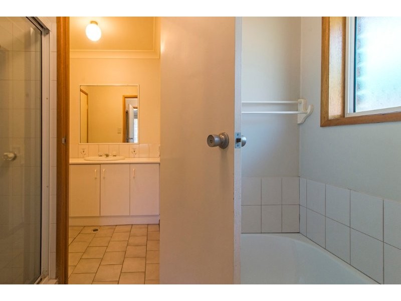 38 Riethmuller Street, Kearneys Spring QLD 4350