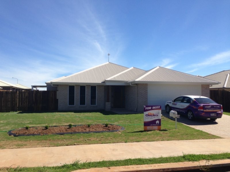 214 Nelson Street, Kearneys Spring QLD 4350