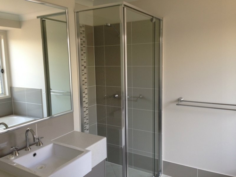 214 Nelson Street, Kearneys Spring QLD 4350