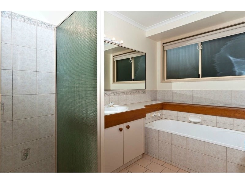 27 Poinciana Street, Newtown QLD 4350