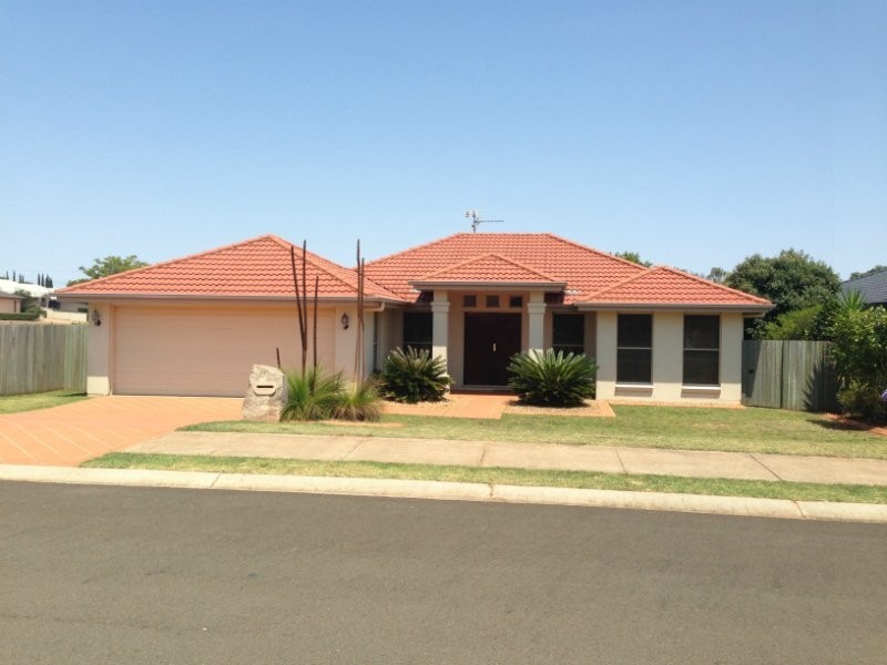 17 Wood Drive, Middle Ridge QLD 4350