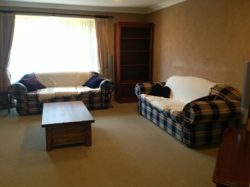 17 Wood Drive, Middle Ridge QLD 4350