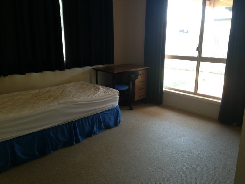 17 Wood Drive, Middle Ridge QLD 4350