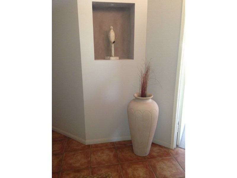 17 Wood Drive, Middle Ridge QLD 4350