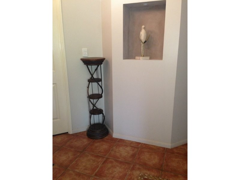 17 Wood Drive, Middle Ridge QLD 4350