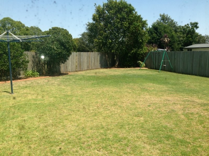 17 Wood Drive, Middle Ridge QLD 4350
