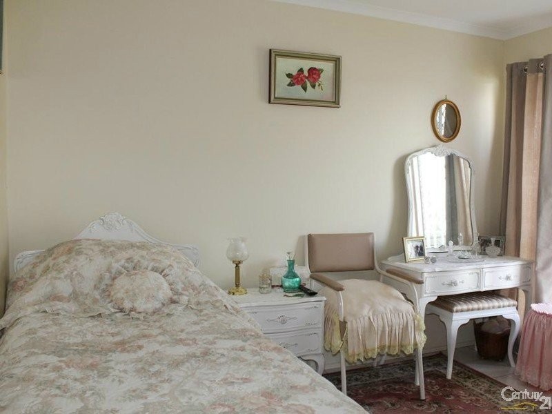 10 Donna Court, Kearneys Spring QLD 4350