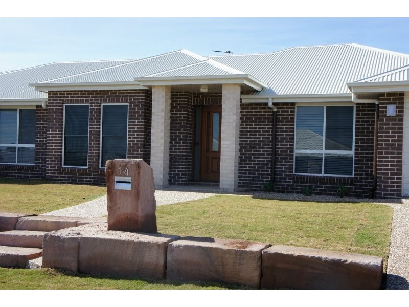 14 Sportsman Drive, Highfields QLD 4352
