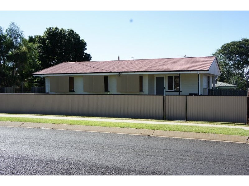 18 Hampton Street, Newtown QLD 4350