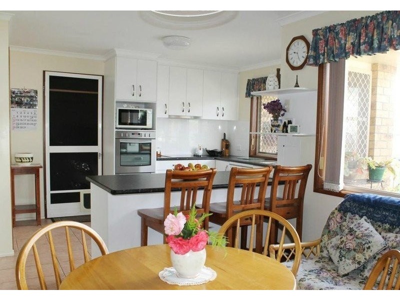 10 Donna Court, Kearneys Spring QLD 4350