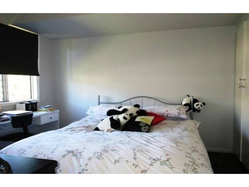 26 Geoffrey Street, Mount Lofty QLD 4350