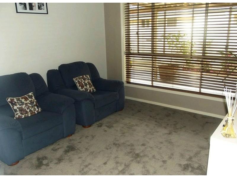 8 Conder Crescent, Metford NSW 2323