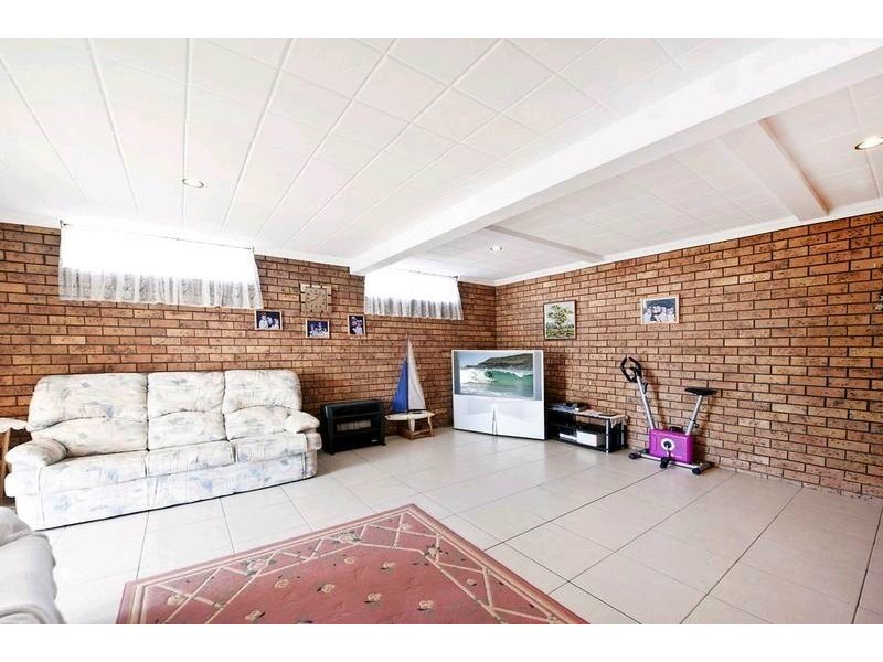 27 Leicester Avenue, Belmont North NSW 2280