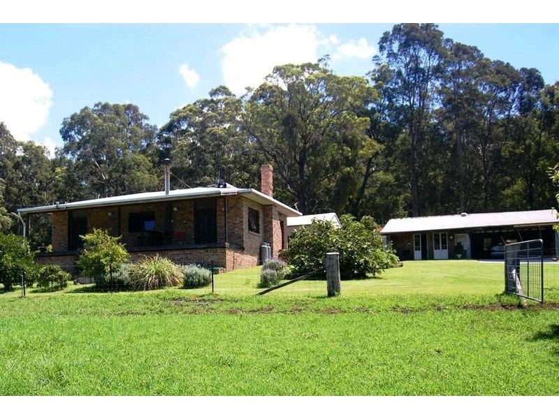 212 Lings Road, Buttai NSW 2323