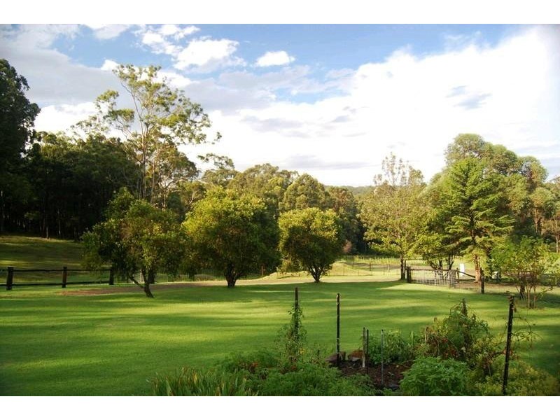 212 Lings Road, Buttai NSW 2323