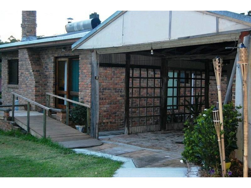 212 Lings Road, Buttai NSW 2323