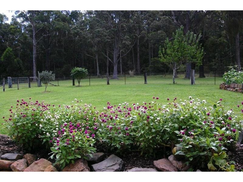 212 Lings Road, Buttai NSW 2323