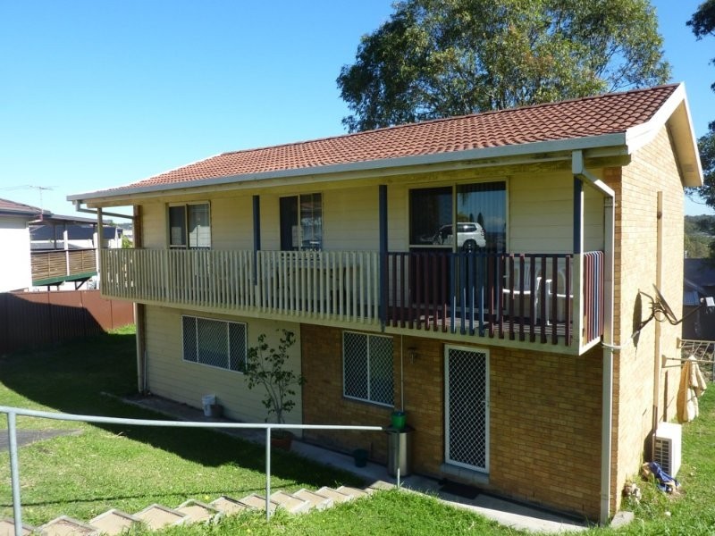 11 Kiara Close, Maryland NSW 2287