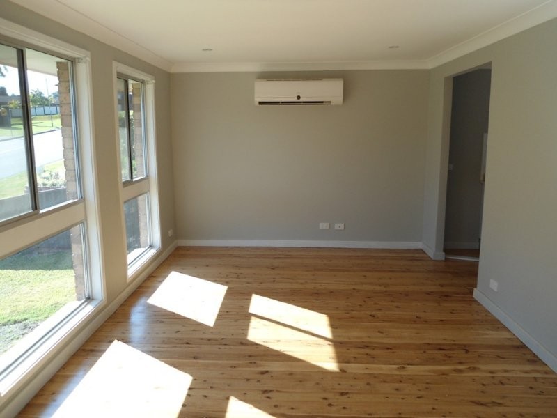 86 Regal Way, Valentine NSW 2280