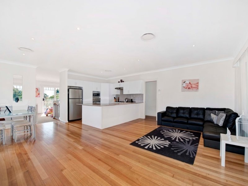 2A Birchgrove Drive, Wallsend NSW 2287