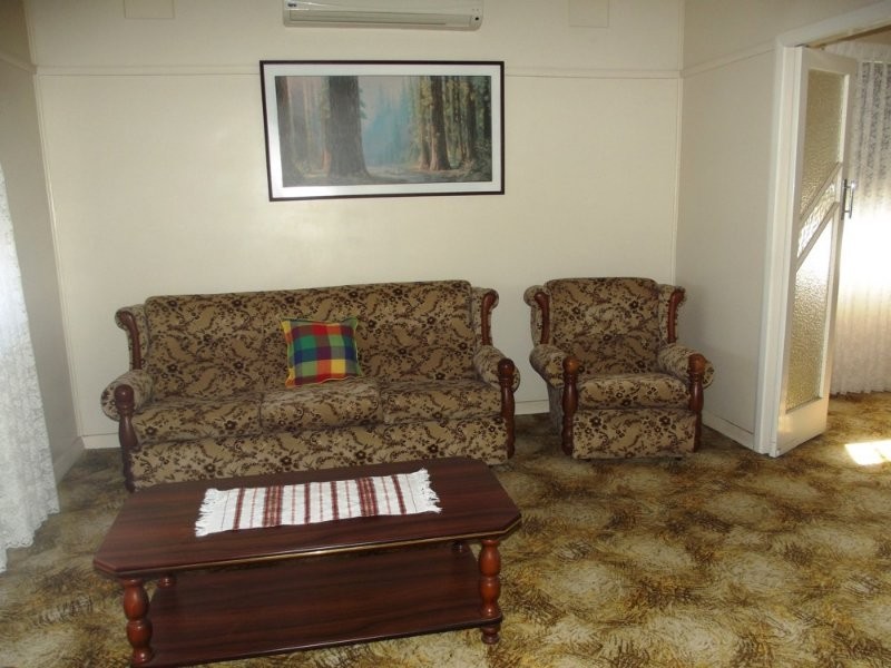 6 Marsden Street, Shortland NSW 2307