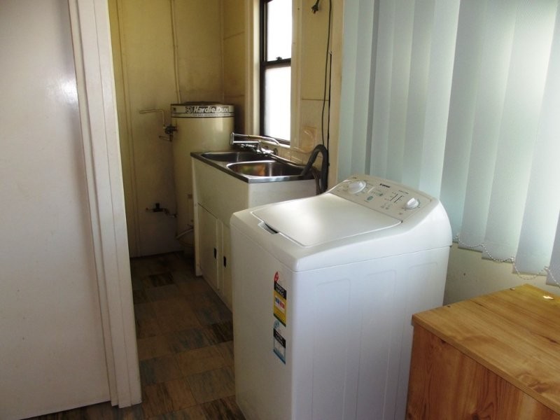 6 Marsden Street, Shortland NSW 2307