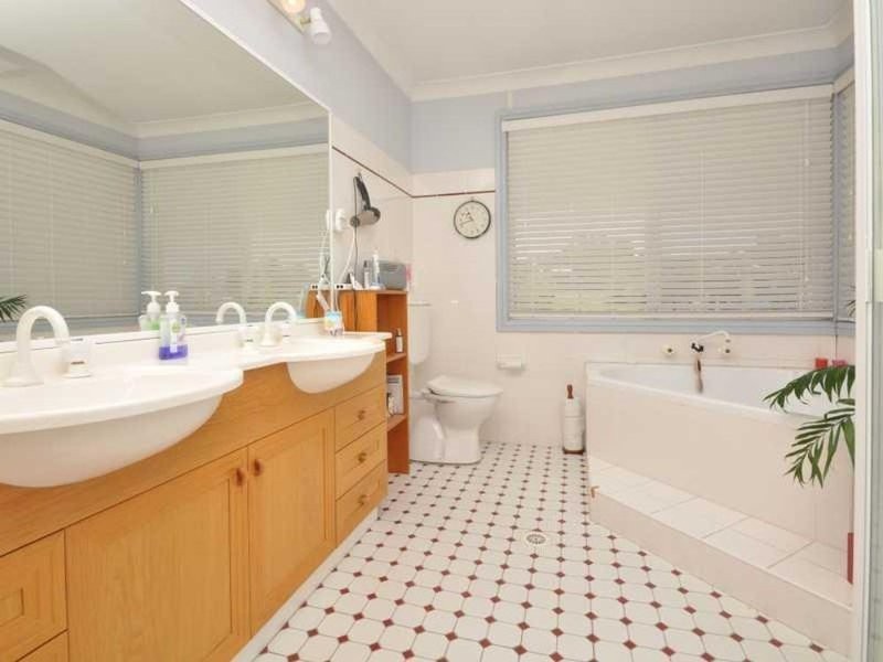 6 Cahill Close, Black Hill NSW 2322