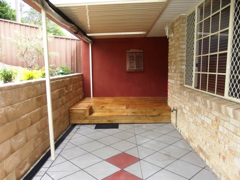 2/24 Stephanie Close, Macquarie Hills NSW 2285