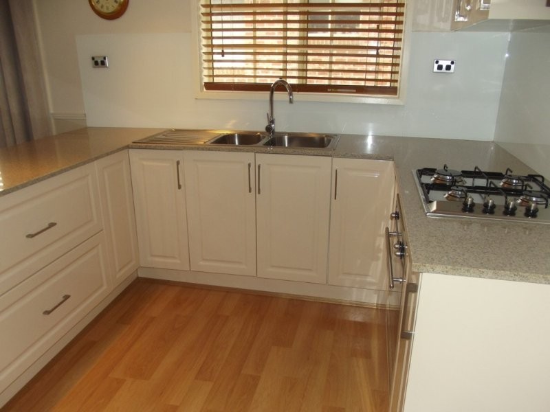 2/24 Stephanie Close, Macquarie Hills NSW 2285