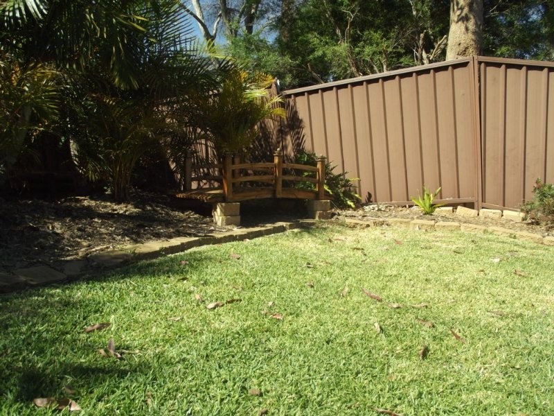 2/24 Stephanie Close, Macquarie Hills NSW 2285