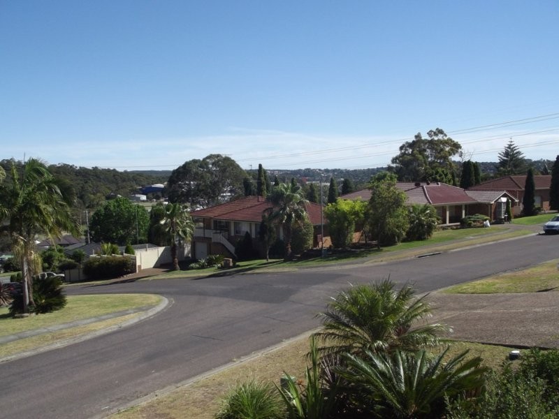 2/24 Stephanie Close, Macquarie Hills NSW 2285