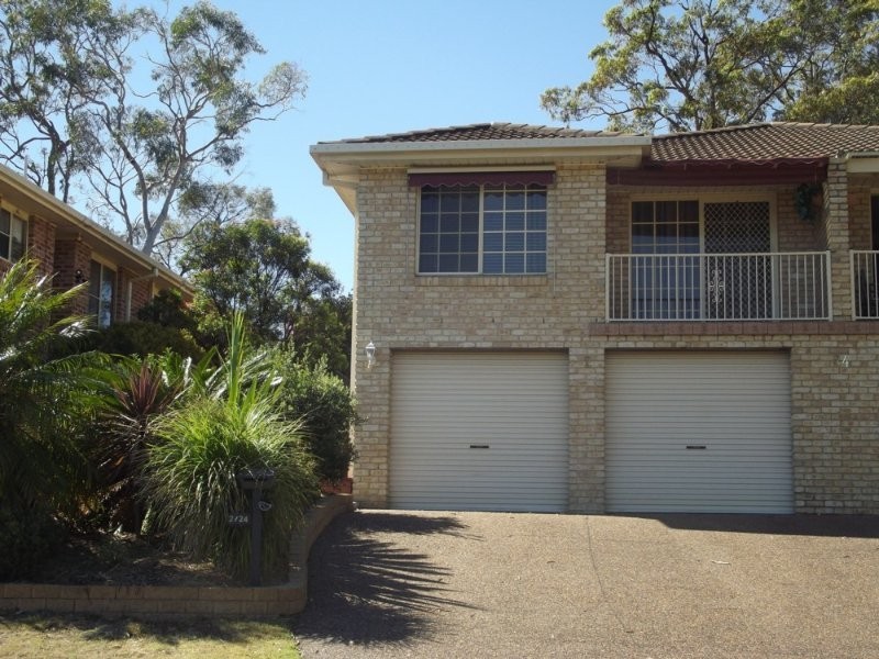 2/24 Stephanie Close, Macquarie Hills NSW 2285