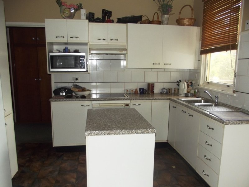 13 Moruya Parade, Kotara NSW 2289