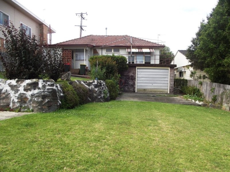 13 Moruya Parade, Kotara NSW 2289