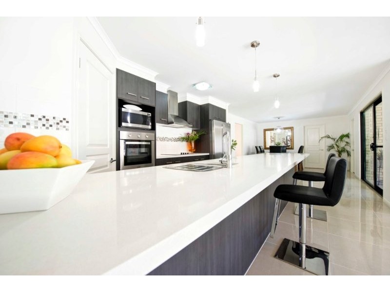 5 Honeyeater Place, Thornton NSW 2322